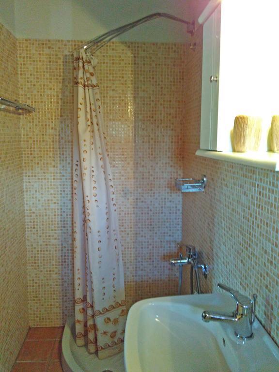 פאפיגקון Guesthouse Iro מראה חיצוני תמונה